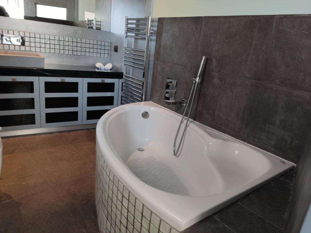 דירות Luxury Living Athens By Yha מראה חיצוני תמונה